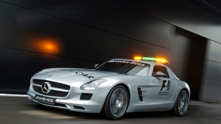 Mercedes SLS AMG F1 Safety Car: More POWER!